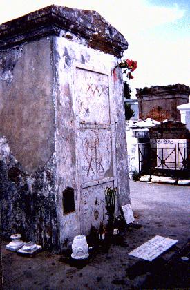 Marie-Laveau's tomb